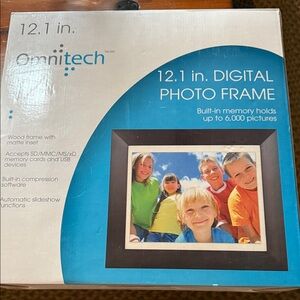 Omnitech 12.1" Digital Photo Frame